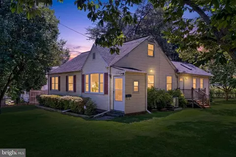 7007 Arlington Blvd, Falls Church, VA 22042