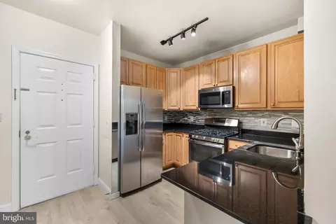 Kitchen - 1641 International Dr #412, Mclean, VA 22102 photo 1 of 3