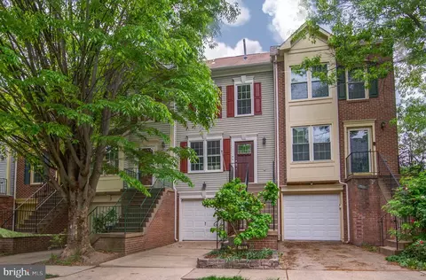 7832 Gum Springs Village Dr, Alexandria, VA 22306