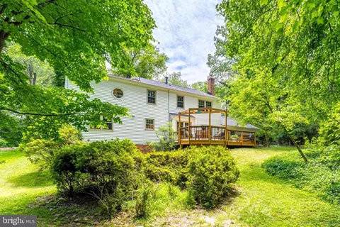Exterior - 11488 Bingham Ter, Reston, VA 20191 photo 9 of 10