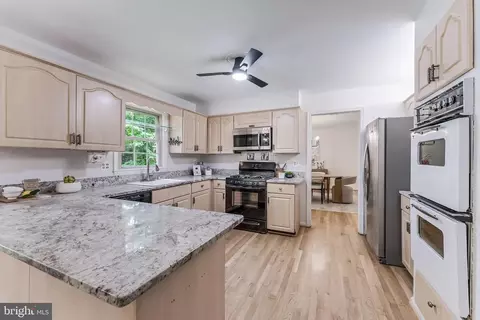 Kitchen - 11488 Bingham Ter, Reston, VA 20191 photo 2 of 7
