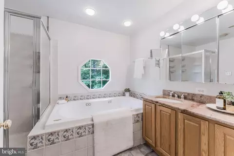Bath - 11488 Bingham Ter, Reston, VA 20191 photo 2 of 5