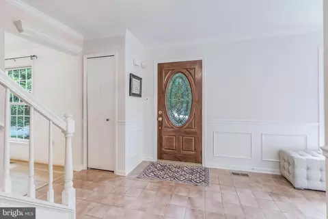 Entry Way - 11488 Bingham Ter, Reston, VA 20191 photo 4 of 5