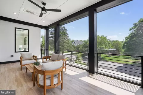 Exterior - 6514 Byrnes Dr, Mclean, VA 22101 photo 5 of 17