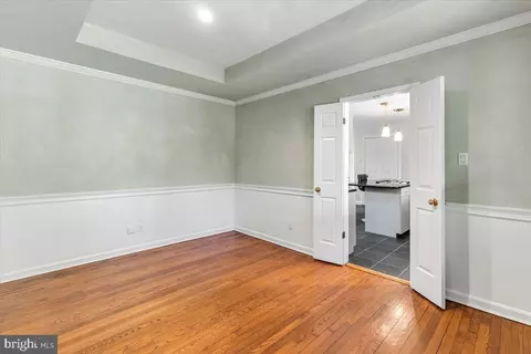Entry Way - 6515 Old Chesterbrook Rd, Mclean, VA 22101 photo 1 of 2