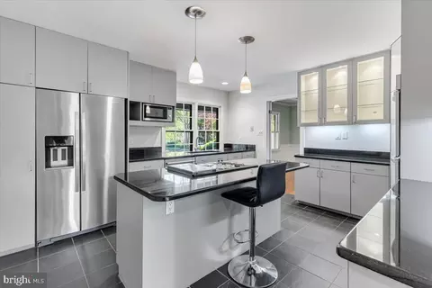 Kitchen - 6515 Old Chesterbrook Rd, Mclean, VA 22101 photo 3 of 4