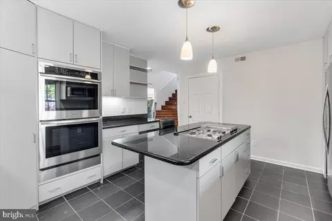 Kitchen - 6515 Old Chesterbrook Rd, Mclean, VA 22101 photo 4 of 4