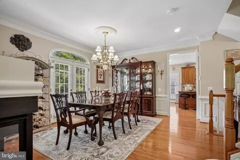 5989 Grand Pavilion Way, Alexandria, VA 22303