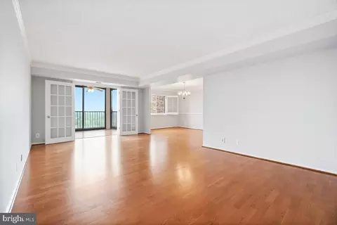 5902 Mount Eagle Dr #1402, Alexandria, VA 22303