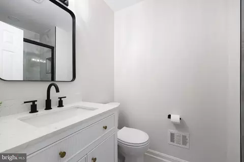 Bath - 8311 Timber Brook Ln, Springfield, VA 22153 photo 1 of 4