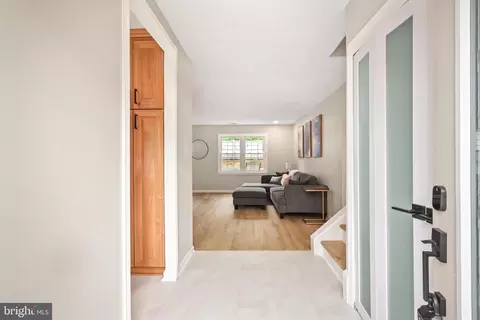 Entry Way - 8311 Timber Brook Ln, Springfield, VA 22153 photo 1 of 7