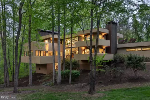 11604 Fairfax Station Rd, Fairfax Station, VA 22039