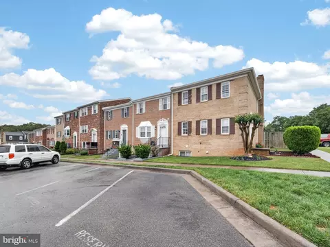 7417 Whernside St, Lorton, VA 22079