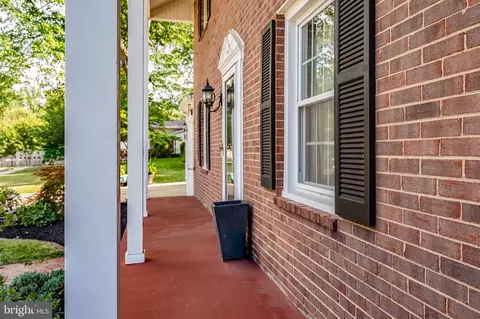 Exterior - 6214 Erman St, Burke, VA 22015 photo 4 of 14