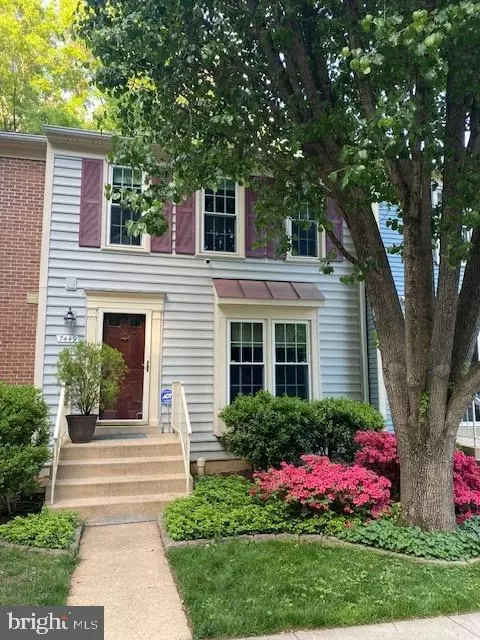 7449 Hatherleigh Ct, Alexandria, VA 22315