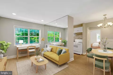 2241 Farrington Ave #201, Alexandria, VA 22303