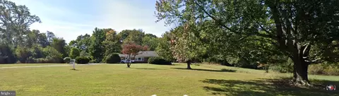 900 Seneca Rd, Great Falls, VA 22066