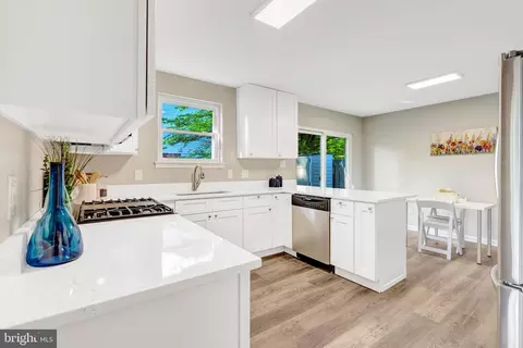 Kitchen - 8909 Victoria Rd, Springfield, VA 22151 photo 1 of 5