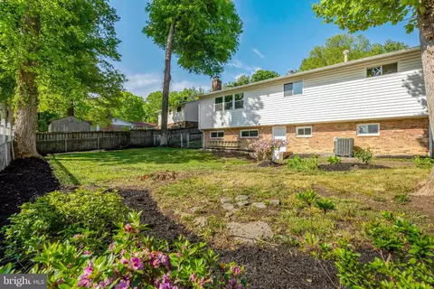 Exterior - 8909 Victoria Rd, Springfield, VA 22151 photo 8 of 8