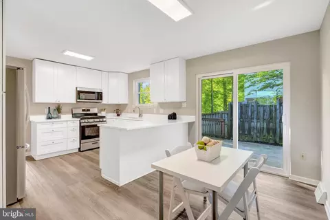 Kitchen - 8909 Victoria Rd, Springfield, VA 22151 photo 4 of 5
