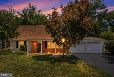 4407 Manor Hall Ln, Fairfax, VA 22033