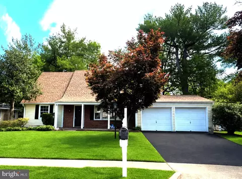 4407 Manor Hall Ln, Fairfax, VA 22033