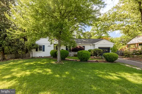 4112 Downing St, Annandale, VA 22003
