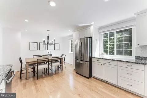 Kitchen - 1654 Barnstead Dr, Reston, VA 20194 photo 6 of 6