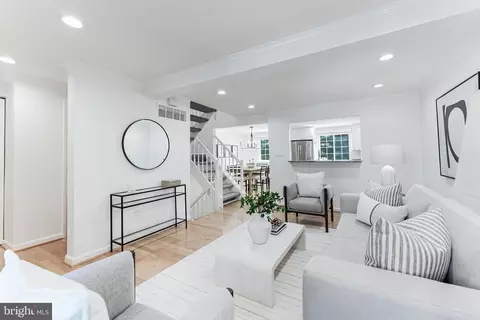 Entry Way - 1654 Barnstead Dr, Reston, VA 20194 photo 1 of 6