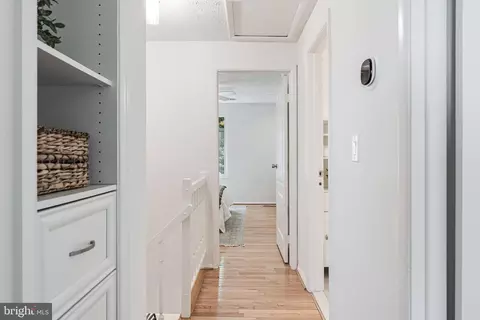Entry Way - 1654 Barnstead Dr, Reston, VA 20194 photo 3 of 6