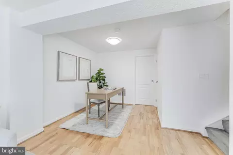 Entry Way - 1654 Barnstead Dr, Reston, VA 20194 photo 5 of 6