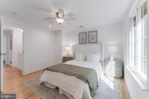 Bedroom - 1654 Barnstead Dr, Reston, VA 20194 photo 2 of 10
