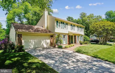 5303 Dunleigh Ct, Burke, VA 22015