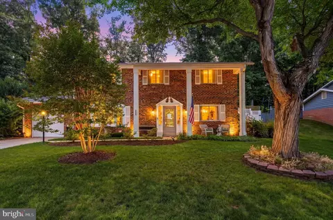 Exterior - 6813 Landor Ln, Springfield, VA 22152 photo 2 of 19
