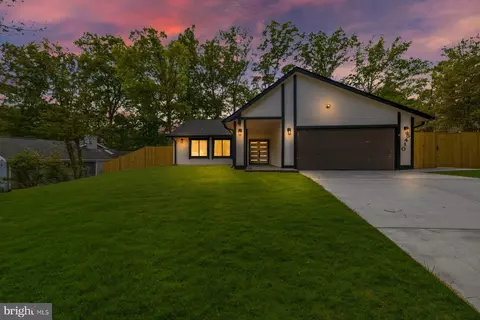 5410 Aylor Rd, Fairfax, VA 22032