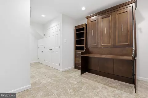 Entry Way - 7168 Game Lord Dr, Springfield, VA 22153 photo 3 of 3