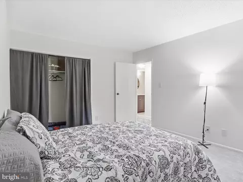 Bedroom - 11809 Breton Ct #2B, Reston, VA 20191 photo 4 of 4