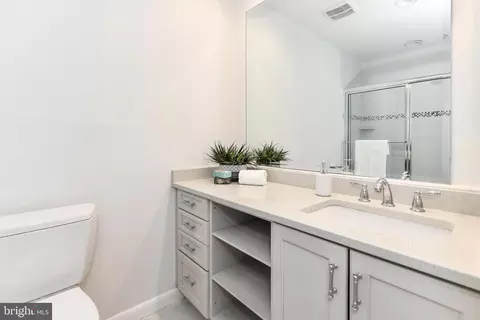 Bath - 11701 Newbridge Ct, Reston, VA 20191 photo 2 of 8