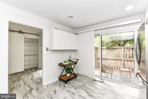 Entry Way - 11701 Newbridge Ct, Reston, VA 20191 photo 1 of 3