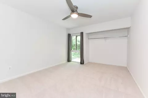 Bedroom - 11701 Newbridge Ct, Reston, VA 20191 photo 6 of 8