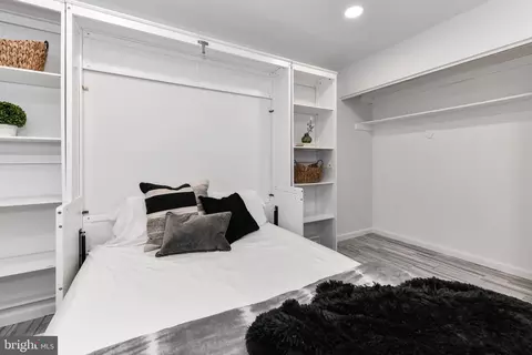 Bedroom - 11701 Newbridge Ct, Reston, VA 20191 photo 8 of 8