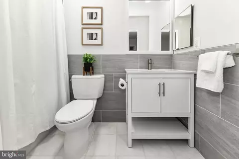 Bath - 11701 Newbridge Ct, Reston, VA 20191 photo 6 of 8