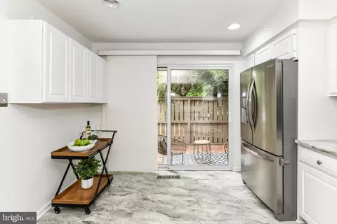 Kitchen - 11701 Newbridge Ct, Reston, VA 20191 photo 3 of 3