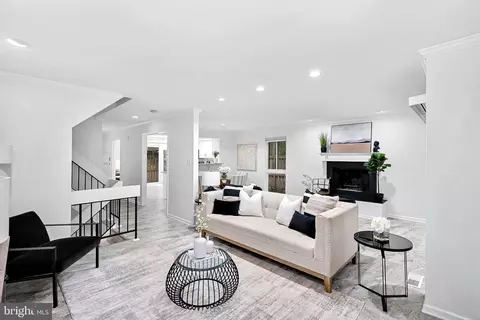 11701 Newbridge Ct, Reston, VA 20191