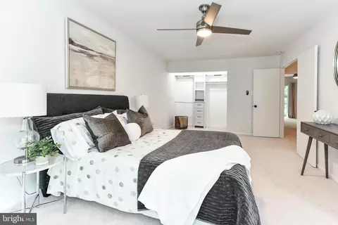 Bedroom - 11701 Newbridge Ct, Reston, VA 20191 photo 4 of 8