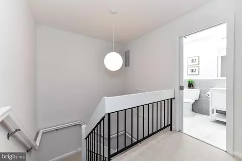 Entry Way - 11701 Newbridge Ct, Reston, VA 20191 photo 3 of 3