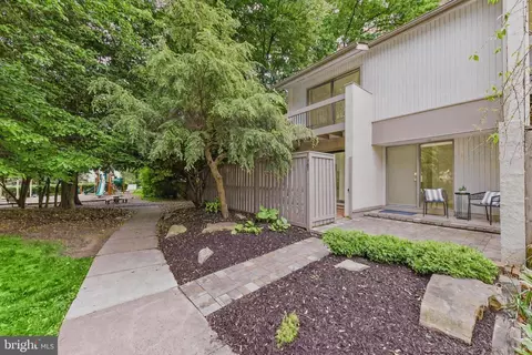 Exterior - 11701 Newbridge Ct, Reston, VA 20191 photo 10 of 10