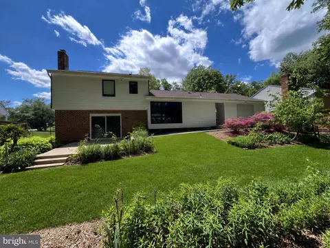 Exterior - 6131 Sherborn Ln, Springfield, VA 22152 photo 3 of 3