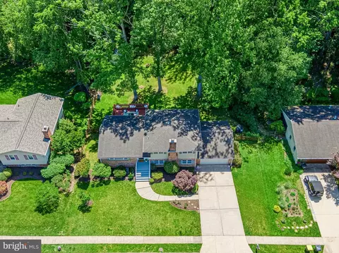 View/Area - 2519 E Meredith Dr, Vienna, VA 22181 photo 1 of 4