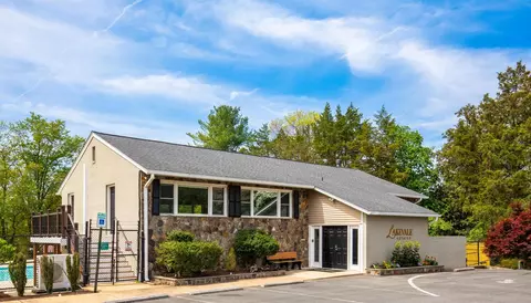 Exterior - 2519 E Meredith Dr, Vienna, VA 22181 photo 11 of 12